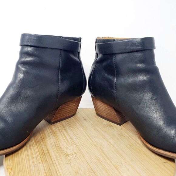 Kork Ease Ankle Boots Womens 9 Maddelena Black Leather Bootie Belted Buckle Moto - Picture 7 of 15